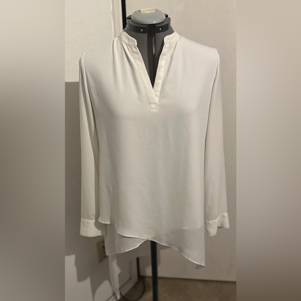 Chico’s Flowing Layers Tula Tunic Size 1 (Size 8)